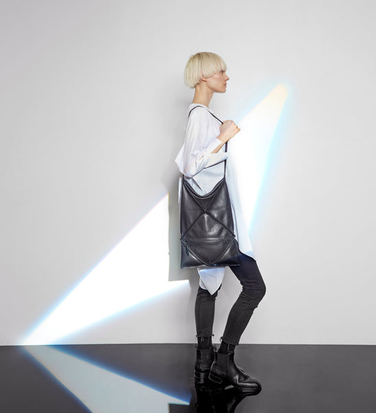 Hana Shoulder Bag | Black - A R A M L E E ®