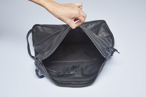 Rei Convertible Shoulder Bag | Black - A R A M L E E ®